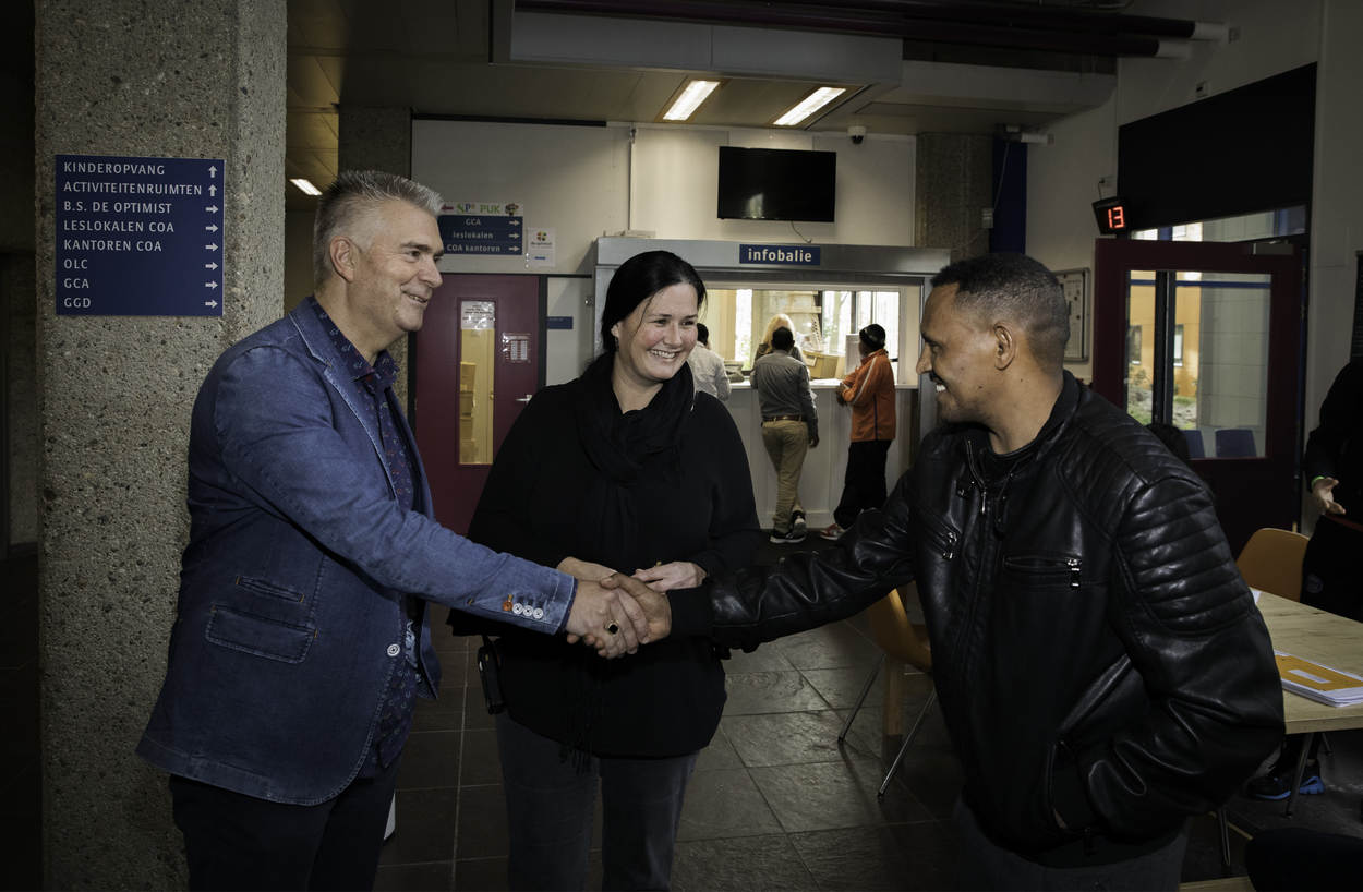 Miriam Schipper bij centrale hal