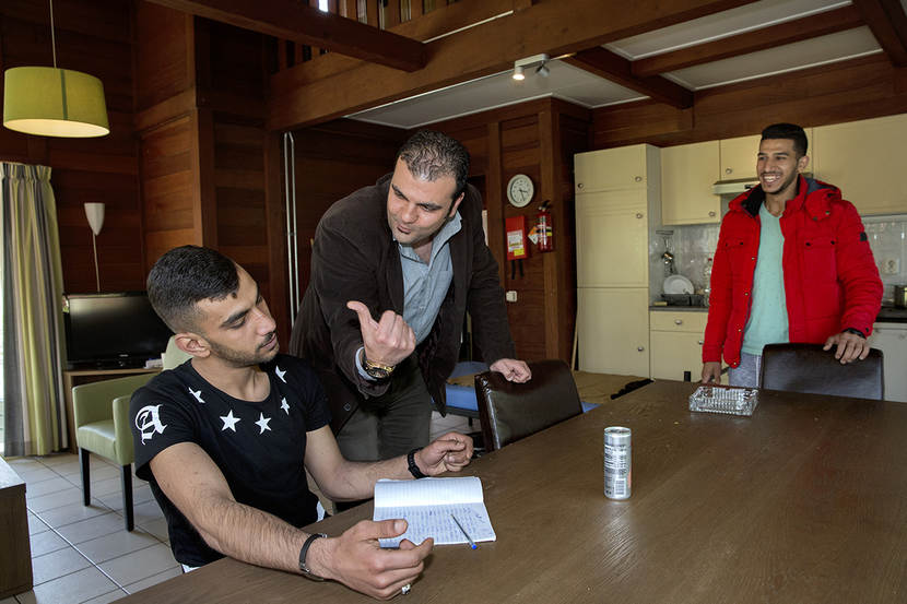 Ayham binnen